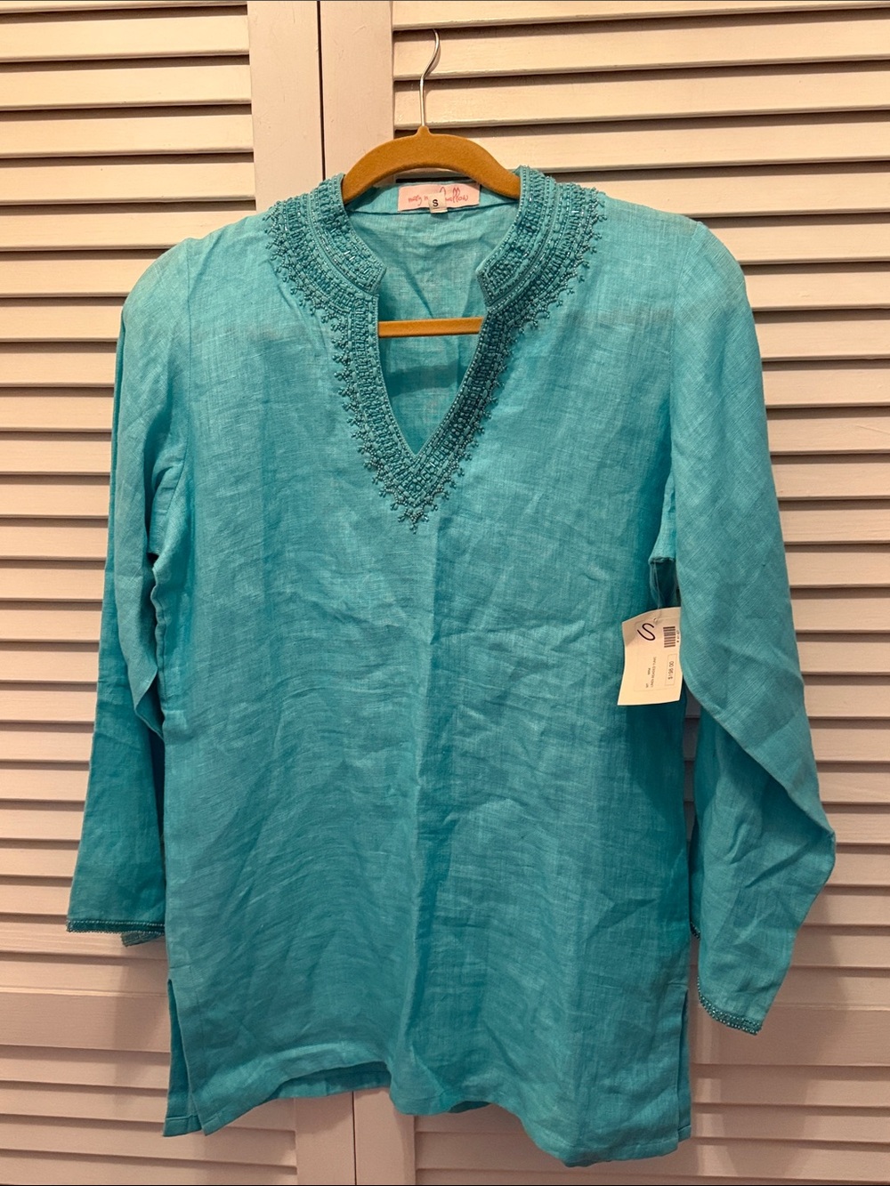 Mary marshmallow  linen Women's Teal Embroidered V-Neck Tunic Top S